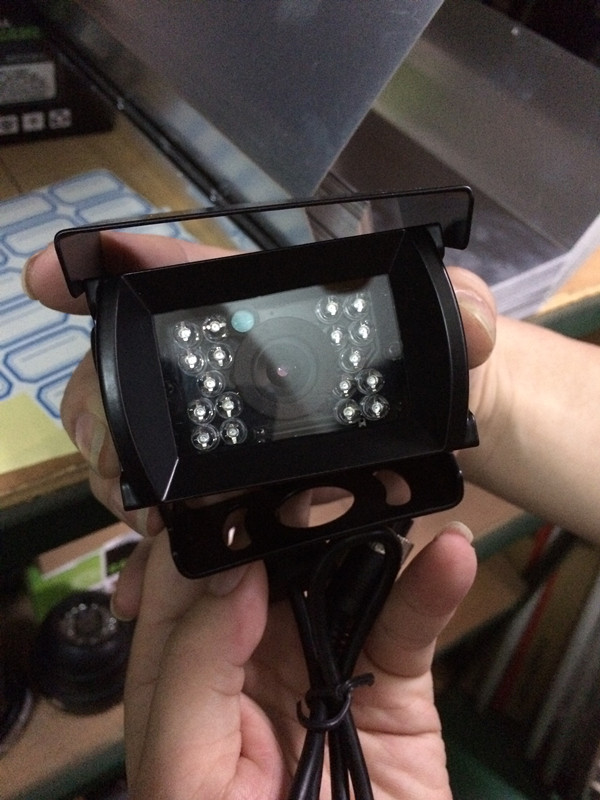 正腾视讯zrrz  高清后视摄像头1/4″CCD 420TVL