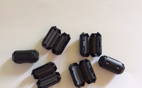 镍锌铁氧体抗干扰磁环 可拆 扣式胶壳磁通 UF-35B 内孔5mm