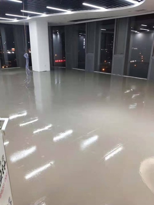西安绿质自流平停车场找平室内装修地面找平材料高强自流平找平