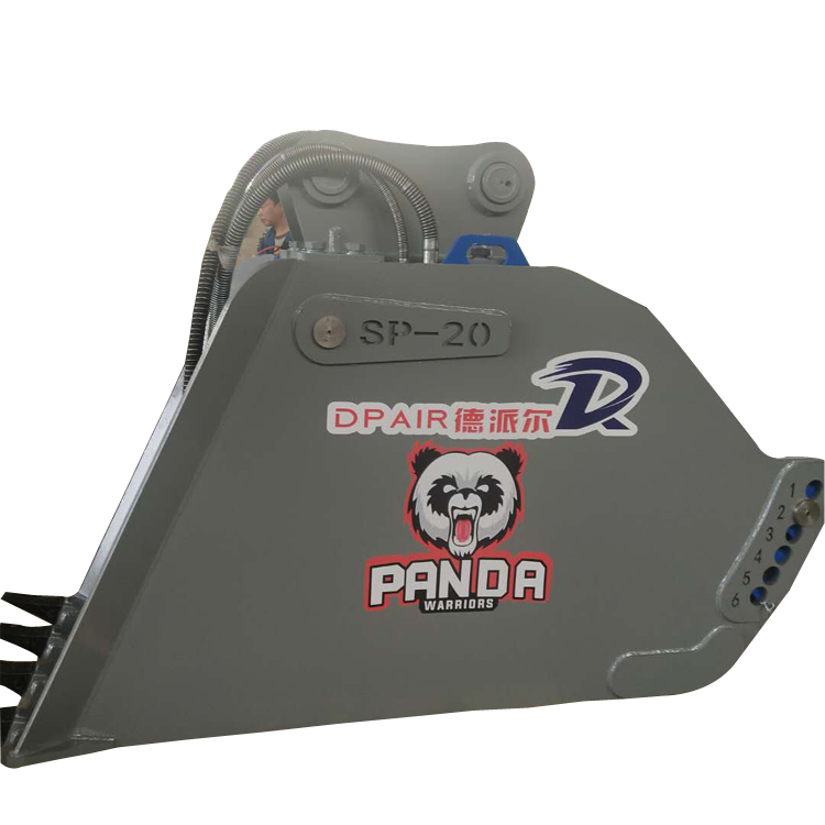 单轴破碎斗石料建筑垃圾粉碎斗甘肃废石再利用挖机工具厂家供应