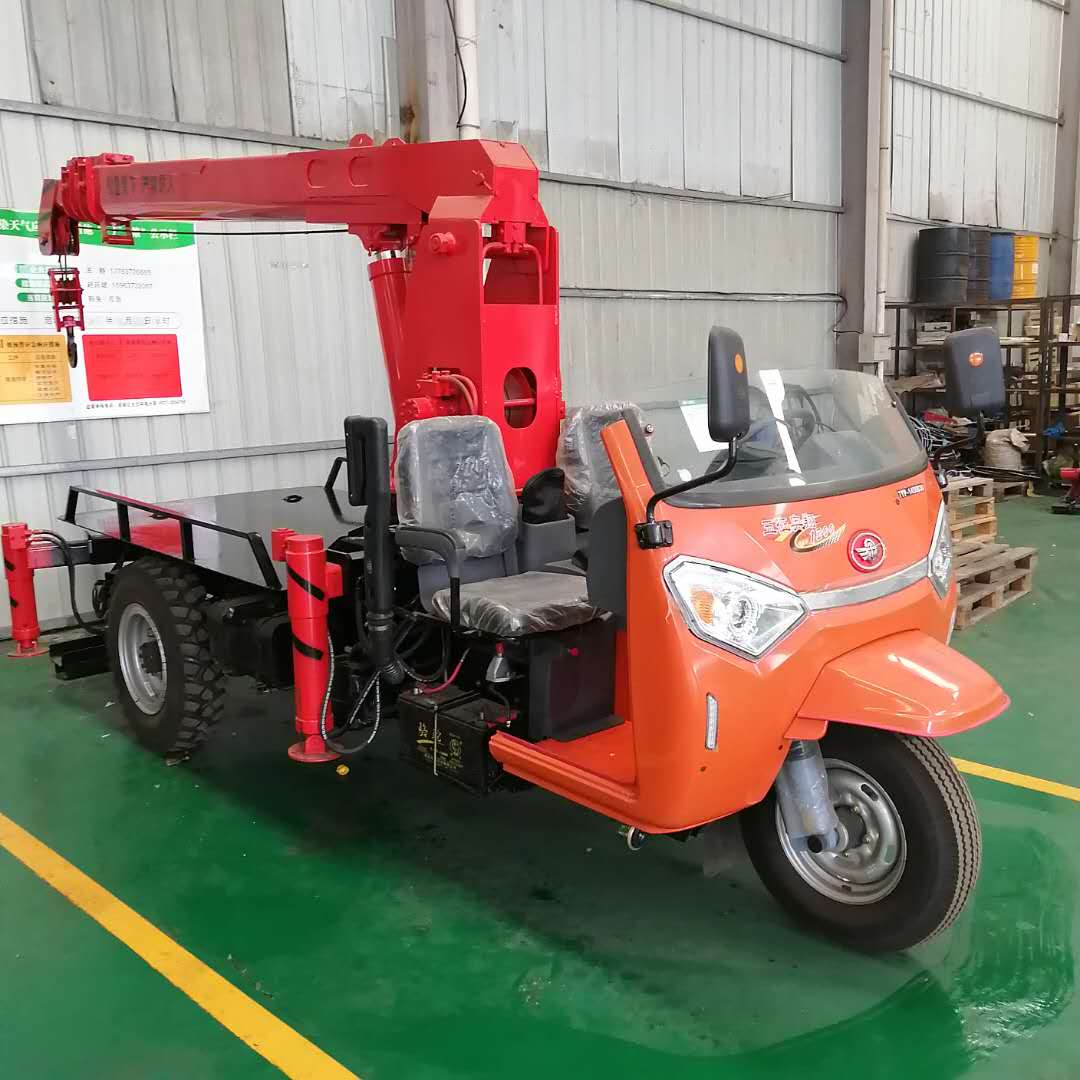改装三轮随车吊小型汽车吊农用三轮吊