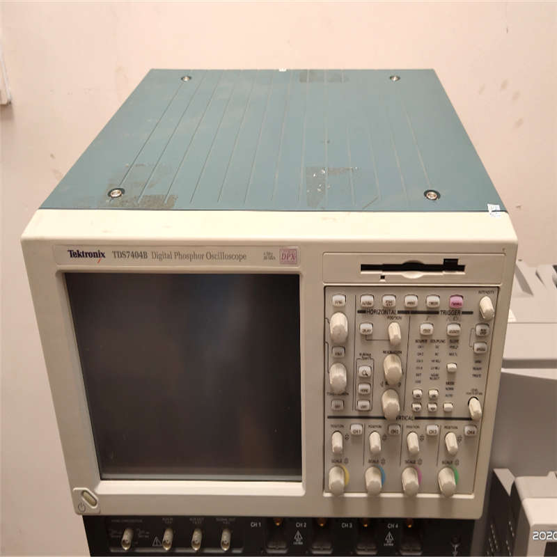 回收+供应泰克TektronixTDS7404B数字荧光示波器
