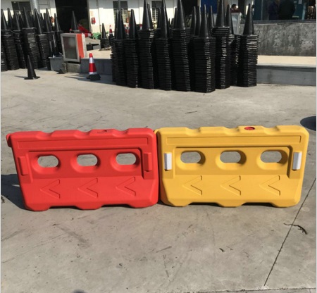 水马道路隔离墩塑料防撞墩吹塑滚塑围栏红白小水马隔离栏交通设施