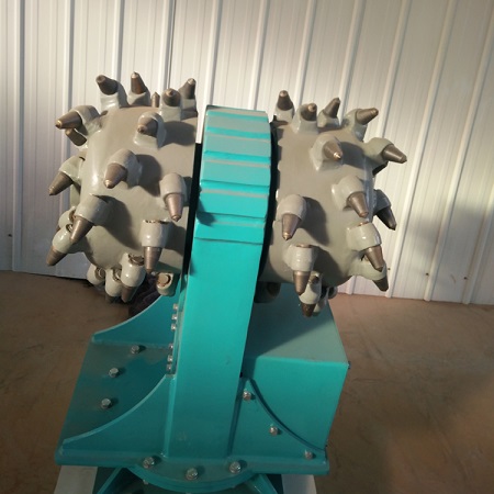 铣挖机挖机改液压岩石铣挖机 沟道沟槽铣刨头 隧道铣挖机