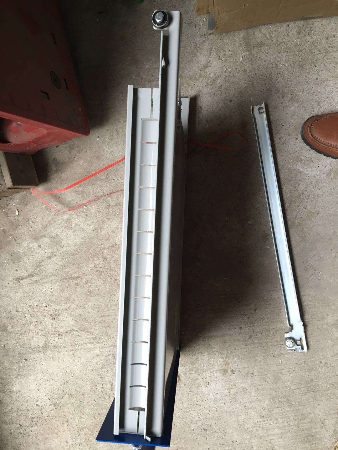 560重型抽屉导轨滑轨单轨双轨工具柜抽屉导轨工具柜导轨-南京卡博仓储