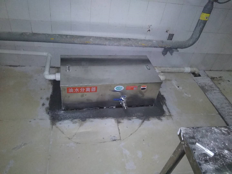 饭店油烟过滤器还您清新空气不再受投诉