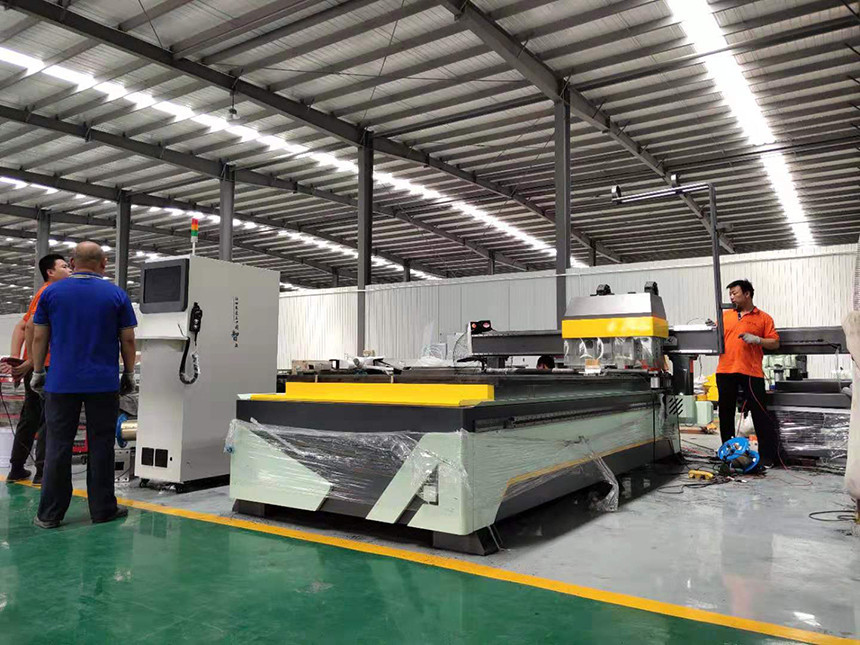 山数直排16刀开料机板式家具