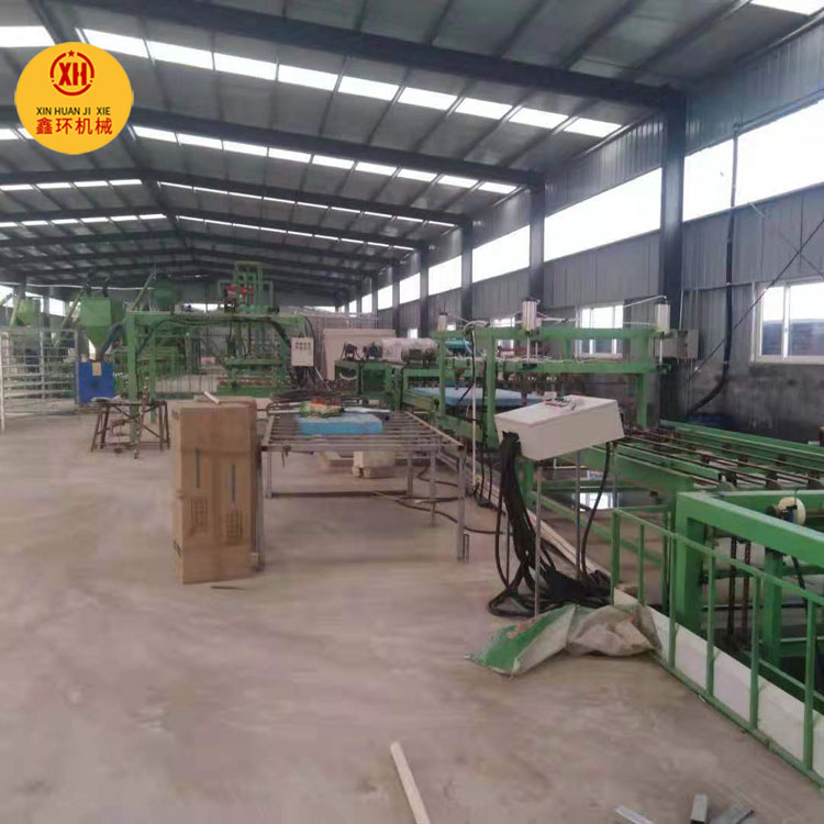新型fs岩棉免拆一体模板设备，新品研发