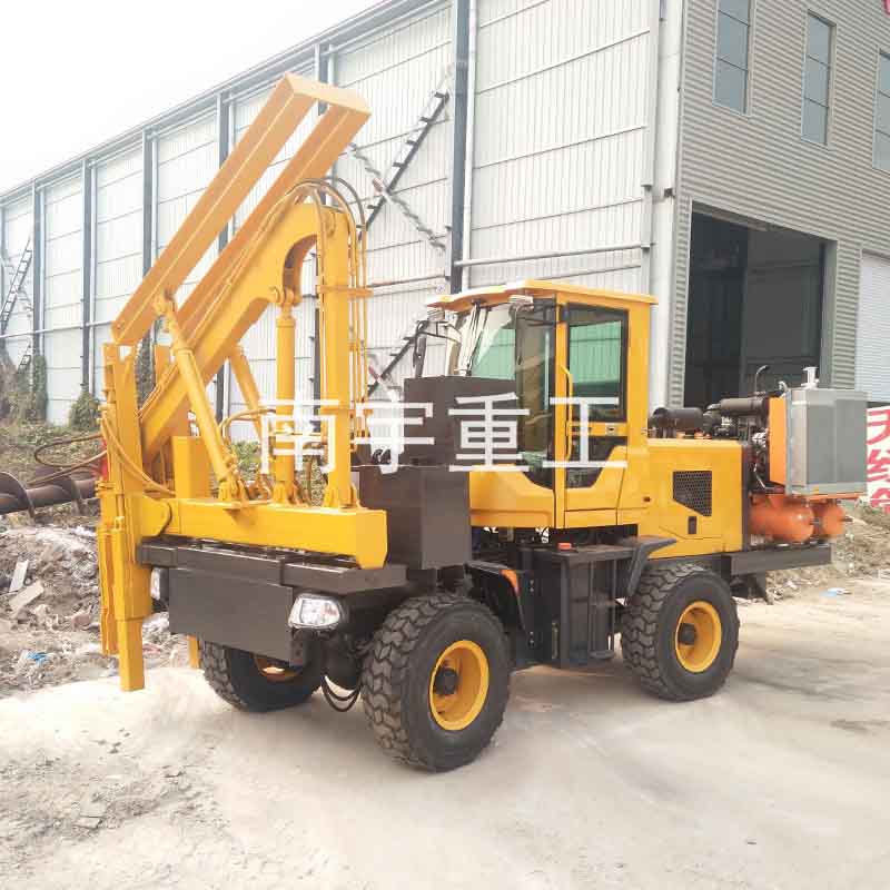 护栏打桩机 高速公路波形护栏打桩机