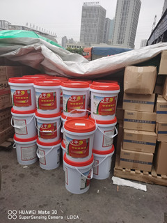 墙面掉粉脱灰怎么办沙干净可以修复水泥墙掉沙不结实