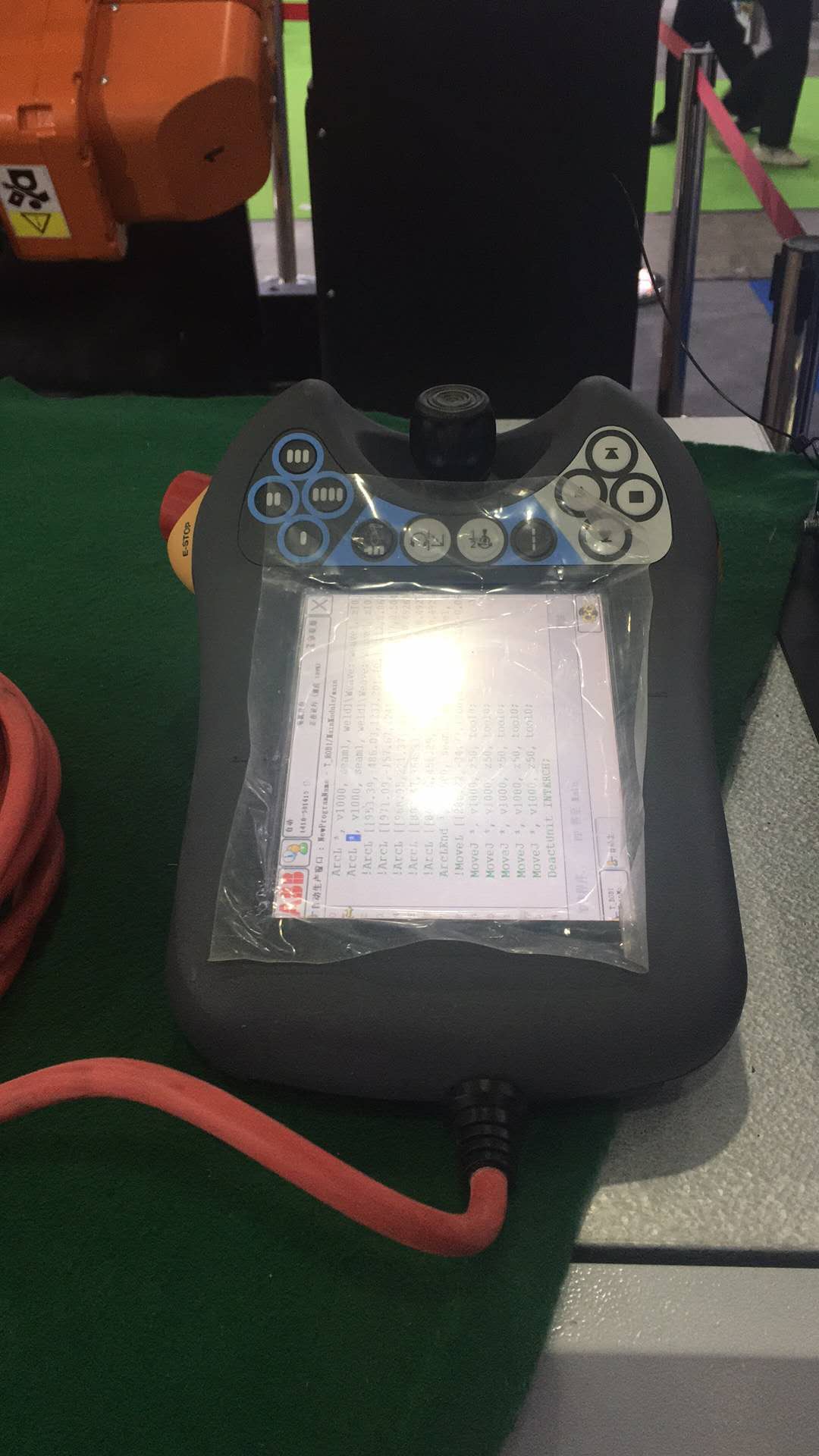 特价共享原装ABB变频器3HNM 00018-1各种配件