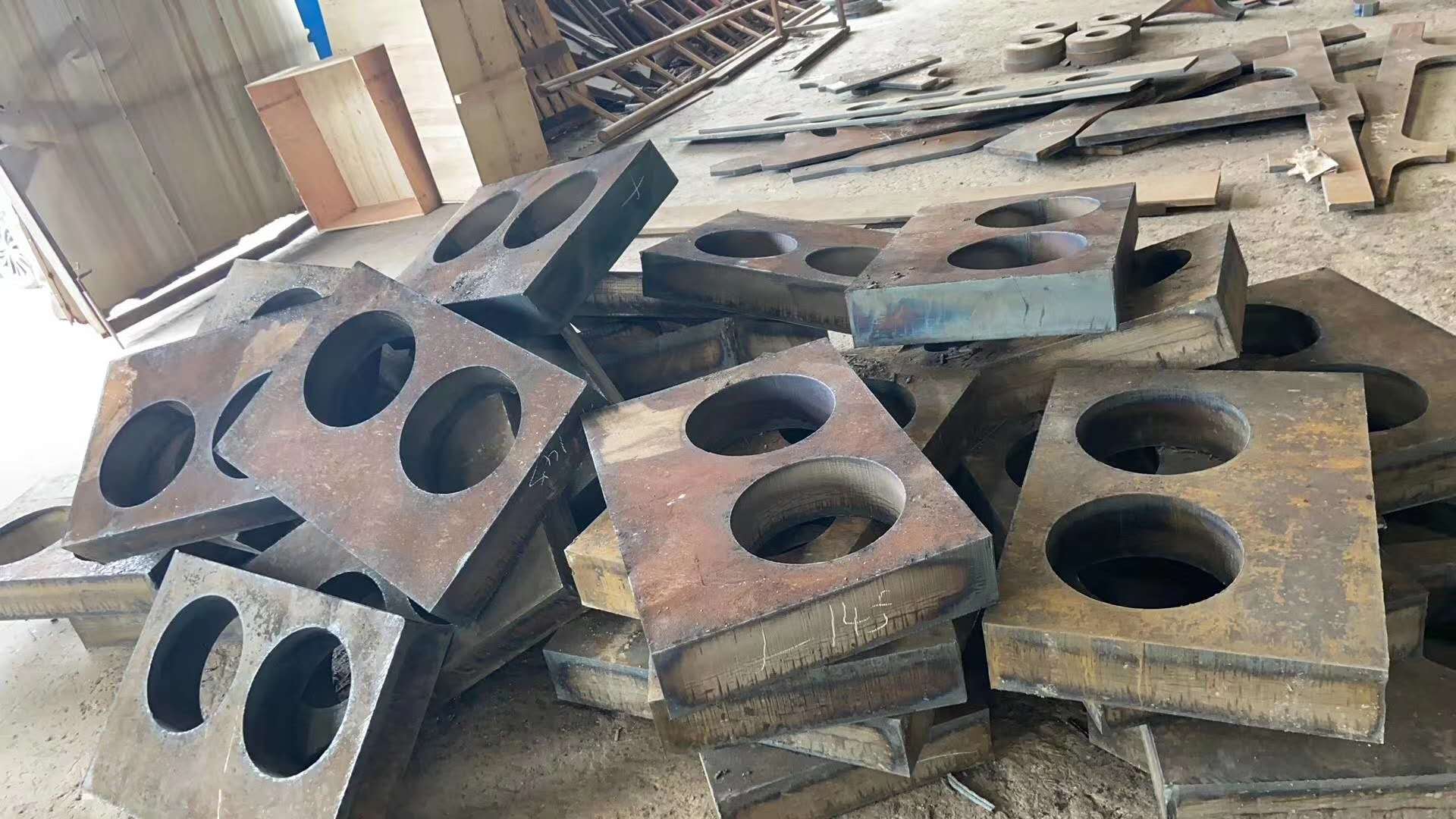 2.25Cr-1Mo容器板     2.25Cr-1Mo机械性能