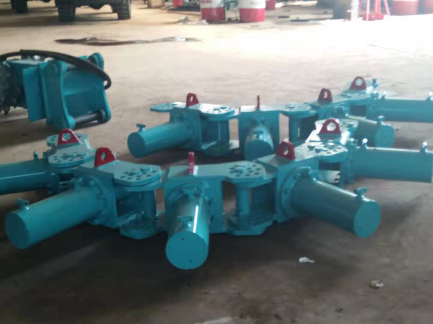 挖掘机液压破桩机用于桥梁桩基工程方形圆型水泥桩液压破桩机