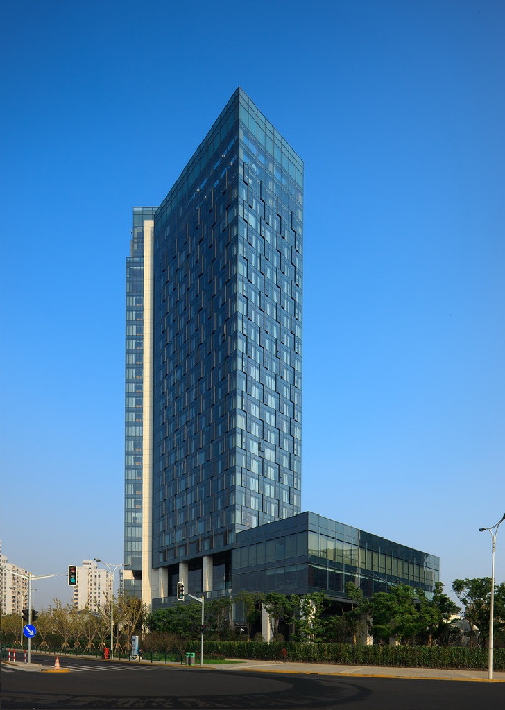 酉阳县外墙设计施工单位承包商-酉阳玻璃幕墙门窗安装维修-重庆航鸿幕墙装饰设计有限公司