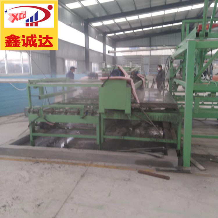 鑫诚达fs外保温内浇筑混凝土外建筑模板生产设备免费提供技术