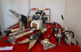 液压破拆工具组