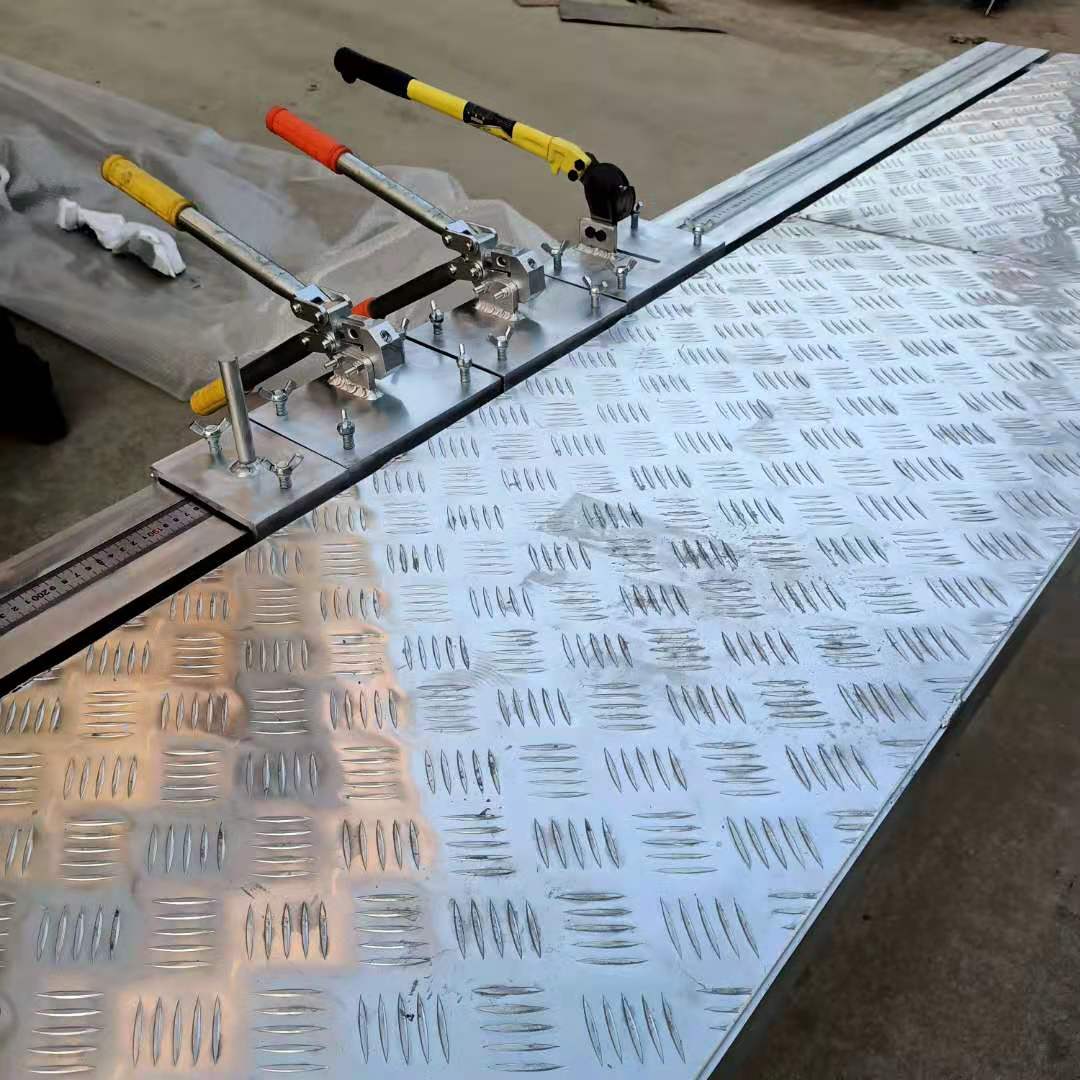压接钳工作平台 接触网压接工具 压接钳制作装置