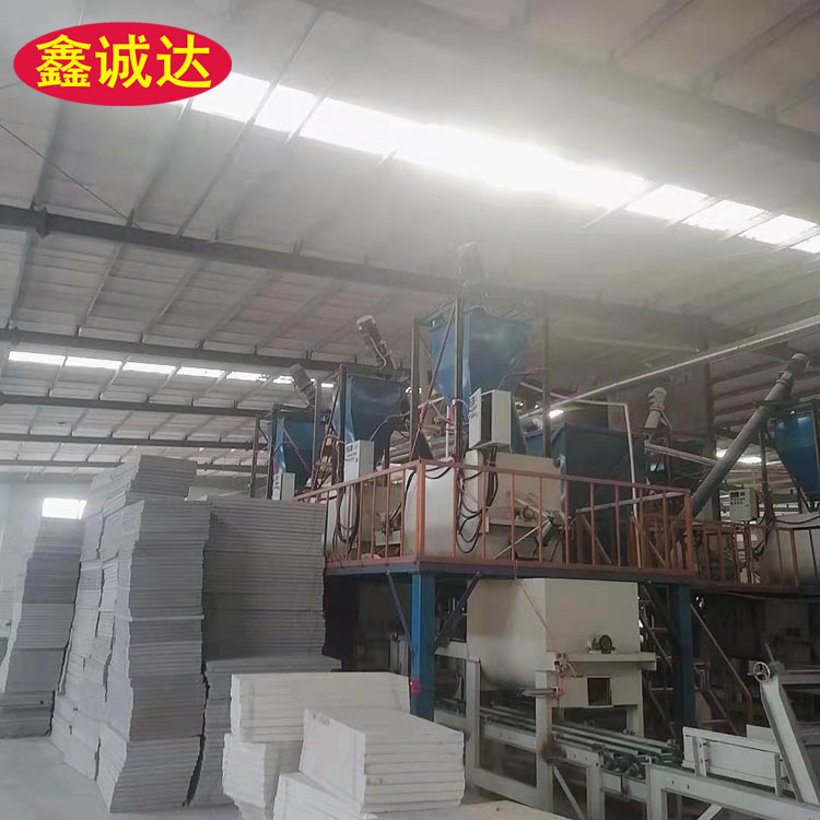 鑫诚达外墙岩棉复合砂浆保温板设备 一体化建筑模板设备 视频