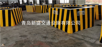 耐磨层恢复层耗能层桥墩防车撞设施
