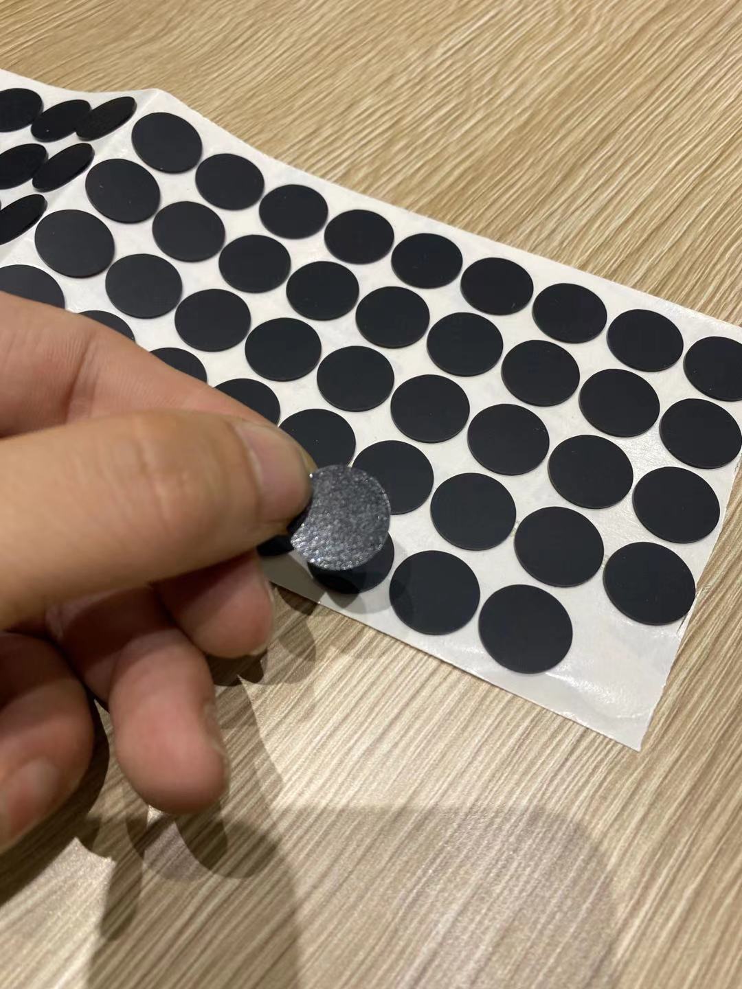 灰色手机支架硅胶垫片 支架垫片 硅胶垫片生产厂家