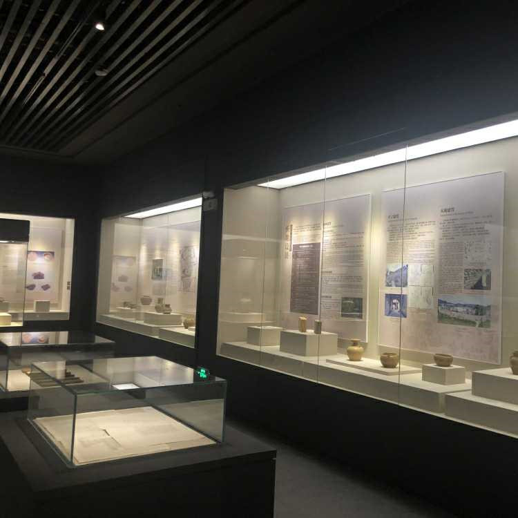 厂家定制博物馆展示柜书画古董瓷器展柜恒温恒湿柜-隆城博具