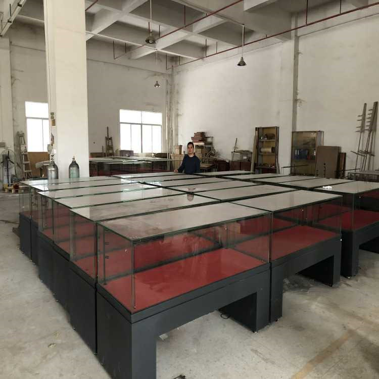 2021博物馆冷轧钢板喷塑展柜文物古玩平柜低反玻璃展柜