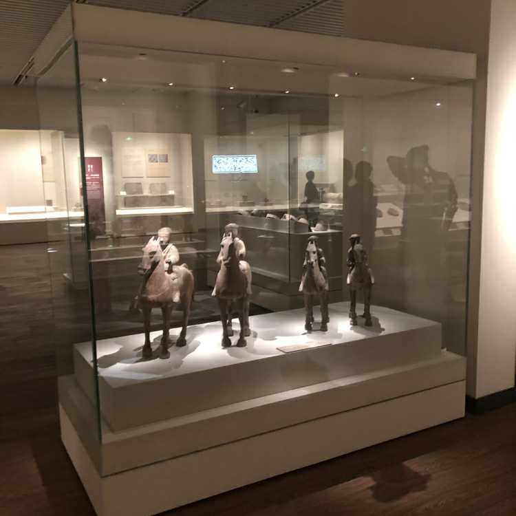艺术品展柜模型展柜玻璃瓷器展柜博物馆展示柜定制