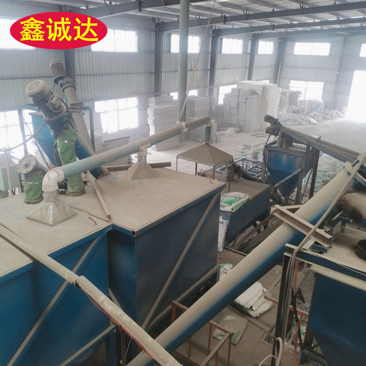 鑫诚达保温结构一体板生产设备 fs免拆外模板设备 生产流程