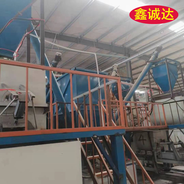 鑫诚达自保温外建筑模板设备 结构一体板设备 价格