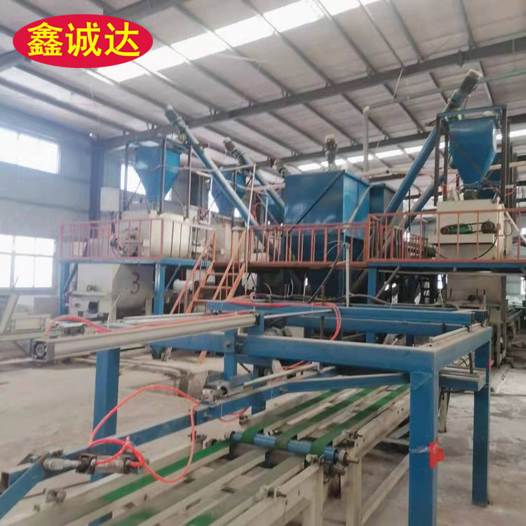 鑫诚达外墙自保温建筑模板设备 保温外模板设备 价格