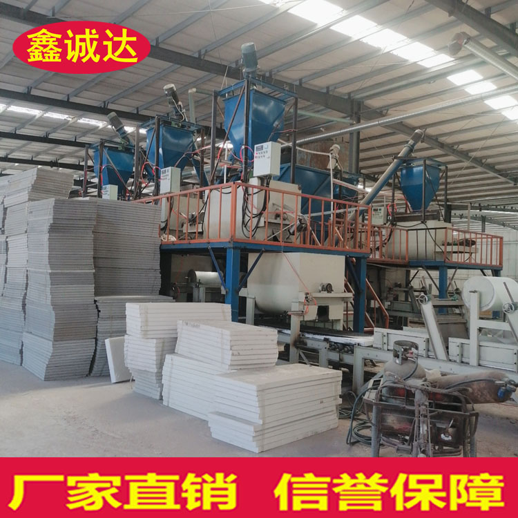 鑫诚达fs建筑保温外模板机械设备 复合建筑模板设备 行情