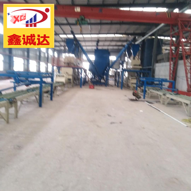 鑫诚达Fs自保温复合免拆外建筑模板设备生产流程