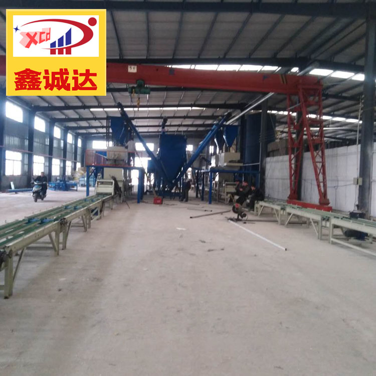 鑫诚达复合保温外模板生产设备 复合建筑模板设备 行情