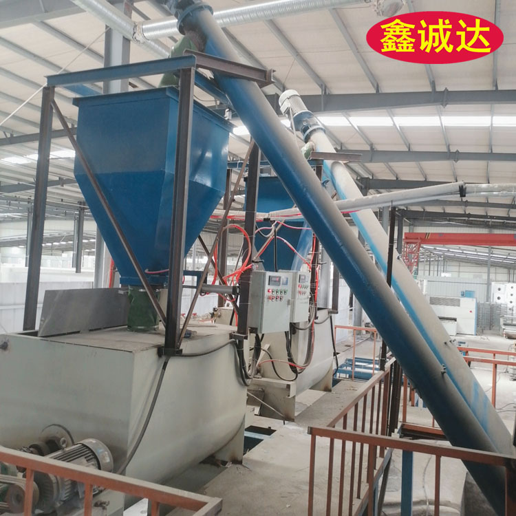 鑫诚达FS复合保温外模板生产设备 保温建筑模板设备 生产线