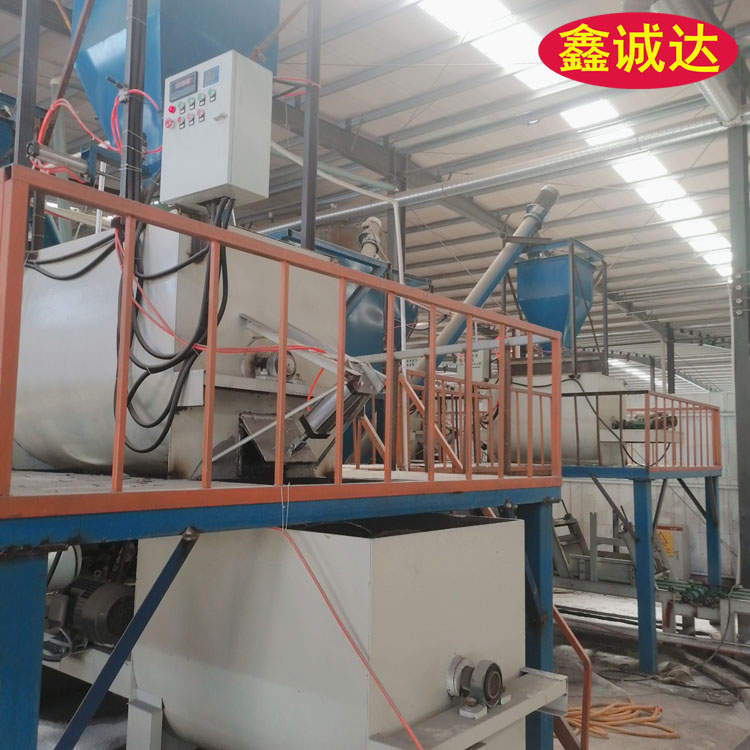鑫诚达FS复合保温外模板设备 免拆一体板设备 生产线