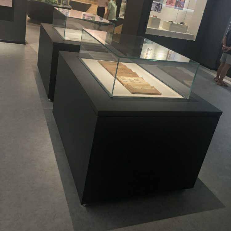 博物馆展柜电动升降展柜博物馆文物展柜加工定制隆城展示