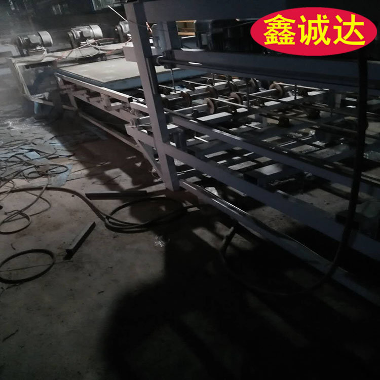 鑫诚达fs复合外模板设备 免拆建筑模板设备 生产流程