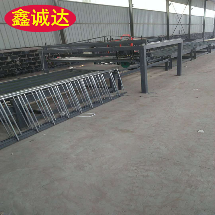 鑫诚达fs复合外模板设备 fs砂浆复合模板设备 现场视频