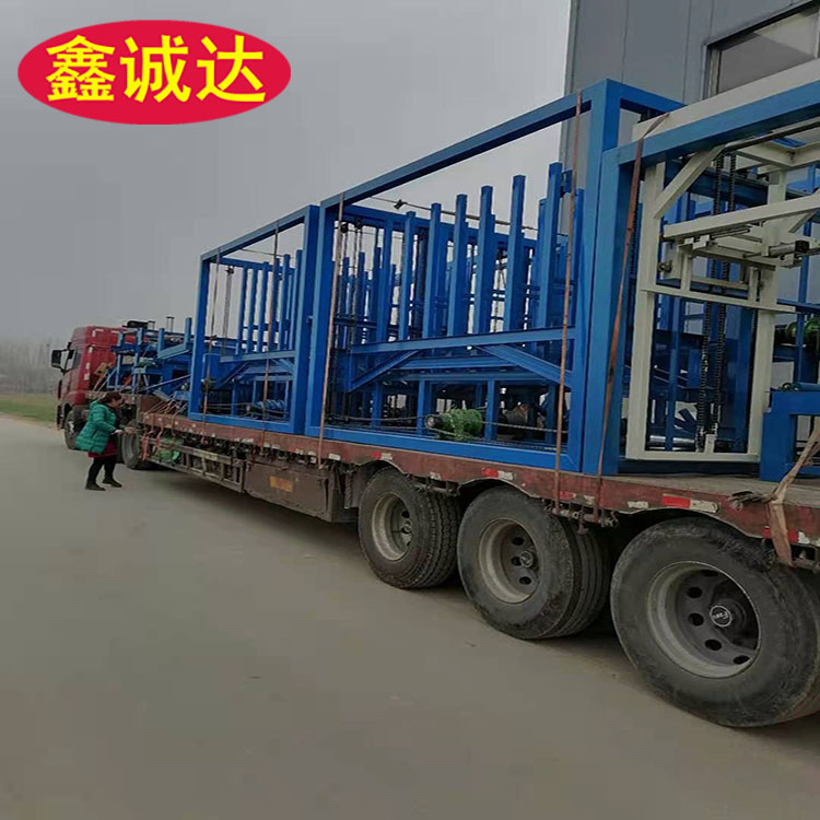 鑫诚达FS复合砂浆保温板设备 外模板成型机设备 安装视频