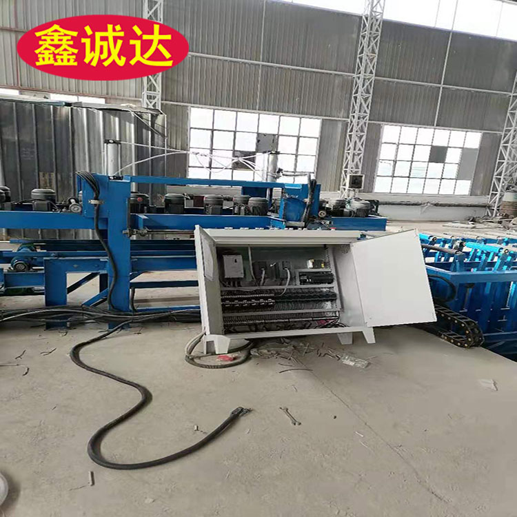 鑫诚达FS复合砂浆一体板设备 外模板生产设备 安装视频