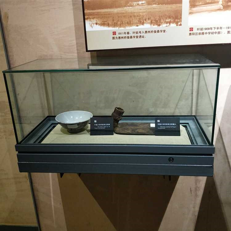 博物馆展柜博物馆壁龛柜小型古物展示墙柜悬挑柜书画玻璃展柜加工定制