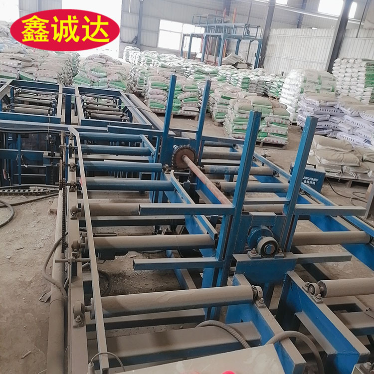 鑫诚达fs聚苯板复合砂浆设备 保温一体板设备 图片