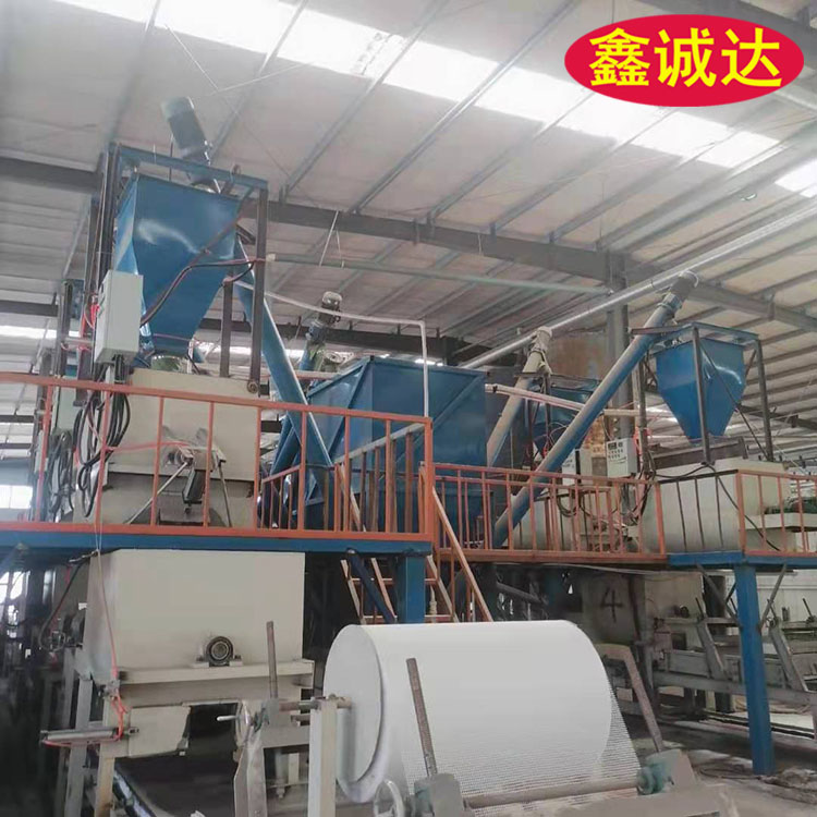鑫诚达fs挤塑板复合砂浆设备 外模板成型机设备 安装视频