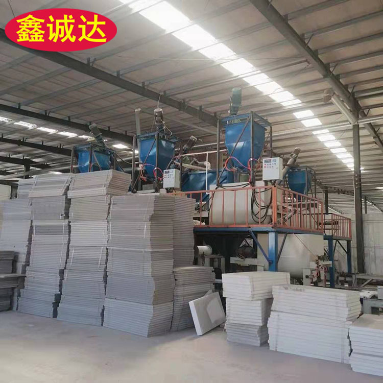鑫诚达一体化设备 fs保温外模板设备 生产线