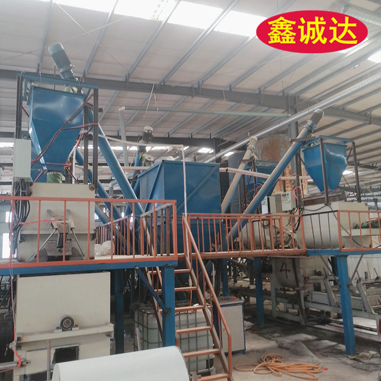 鑫诚达一体化设备 复合建筑模板设备 图片