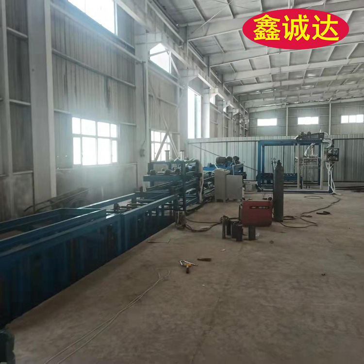 鑫诚达结构一体板设备 外模板成型机设备 价格