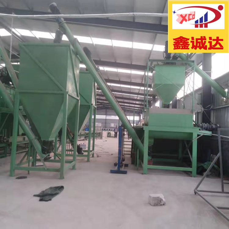 鑫诚达一体化建筑模板生产线 fs外模板生产设备 安装视频