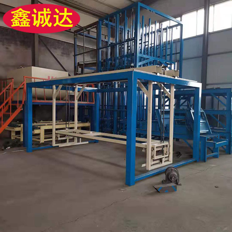 鑫诚达保温结构一体板生产设备 fs保温外模板设备 供应商