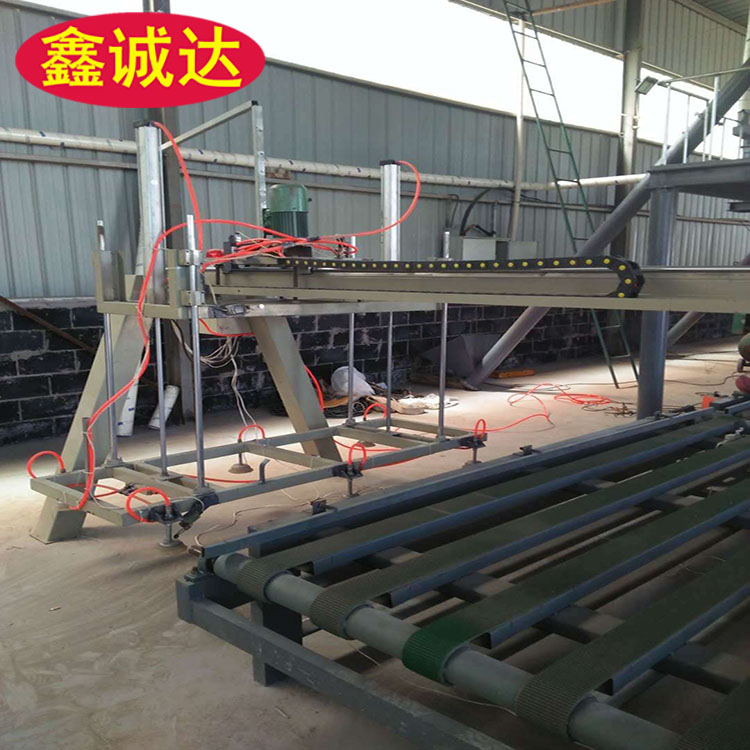 鑫诚达外墙结构一体化生产设备 fs复合外模板设备 生产线