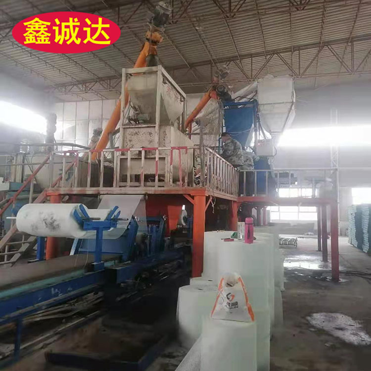鑫诚达外墙保温结构一体化板材生产线 外模板机械设备 现场视频